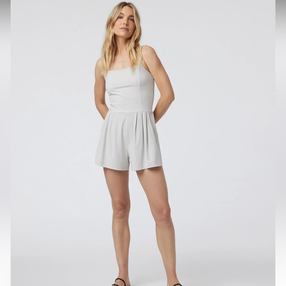 Vuori Villa Cami Romper (NWT)